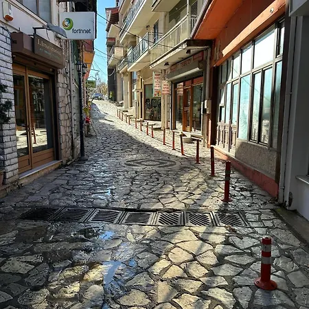 Down Town Karpenhsi Karpenísion